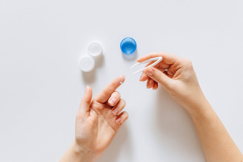 隱形眼鏡的使用時限與注意事項